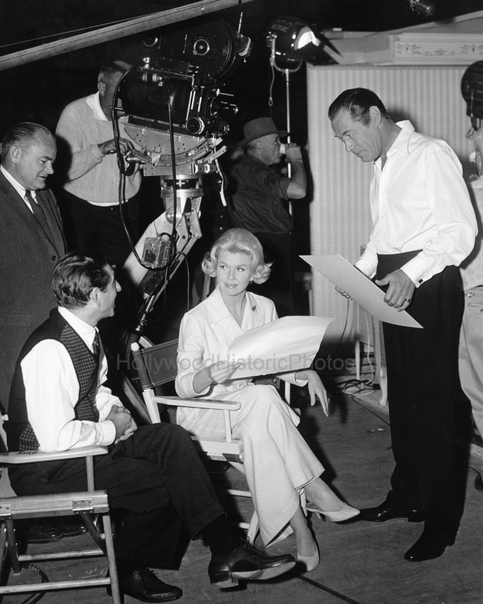 Doris Day 1960 Midnight Lace Rex Harrison wm.jpg